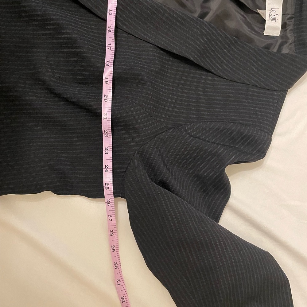 NWT Le Suit Black Blazer Professional Tailored - Picture 3 of 16